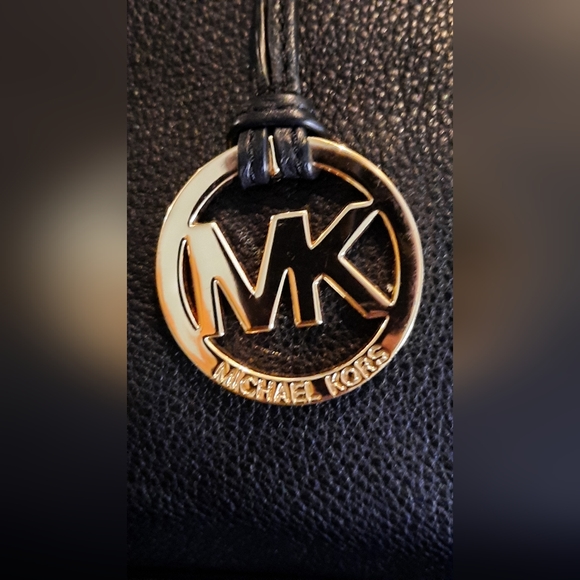 MICHAEL Michael Kors Black Leather Large Dome Satchel 10"H × 15"W good condition - Picture 5 of 10